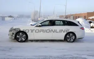 Mercedes Classe C station wagon 2026 - Foto spia 30-01-2025 - 7