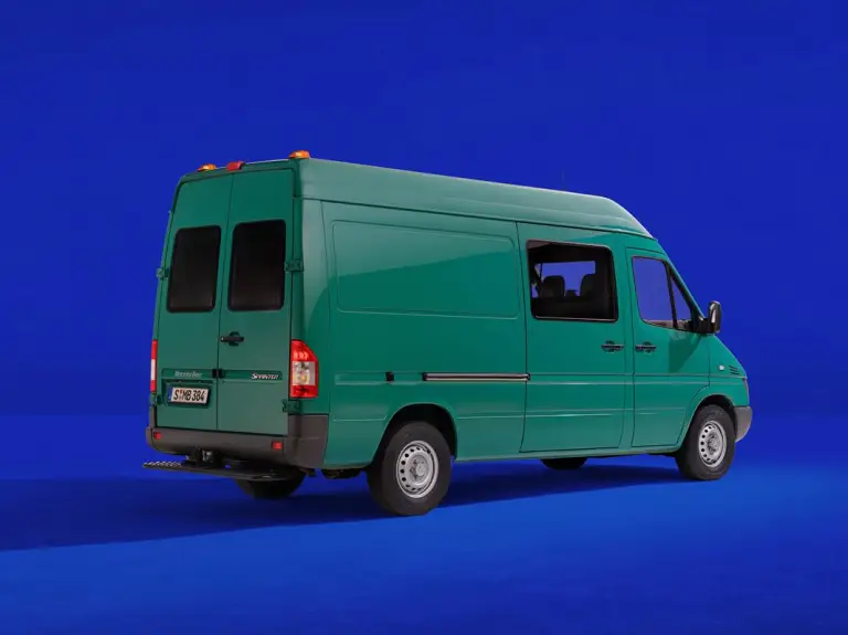 Mercedes Sprinter - 30 anni - 16