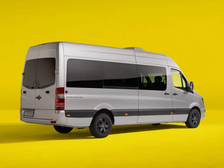 Mercedes Sprinter - 30 anni - 32