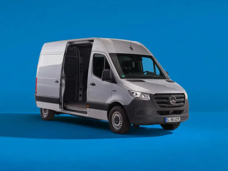 Mercedes Sprinter - 30 anni - 53