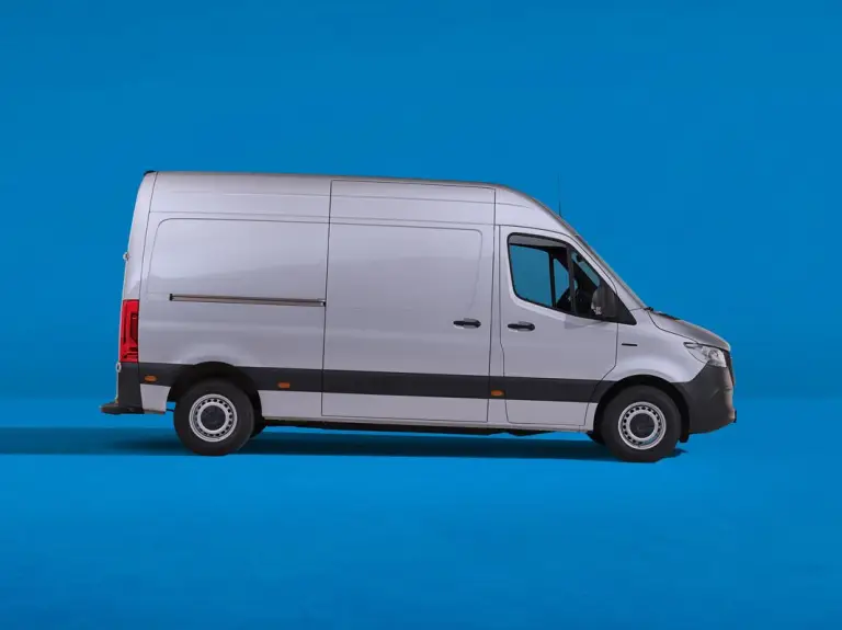 Mercedes Sprinter - 30 anni - 52