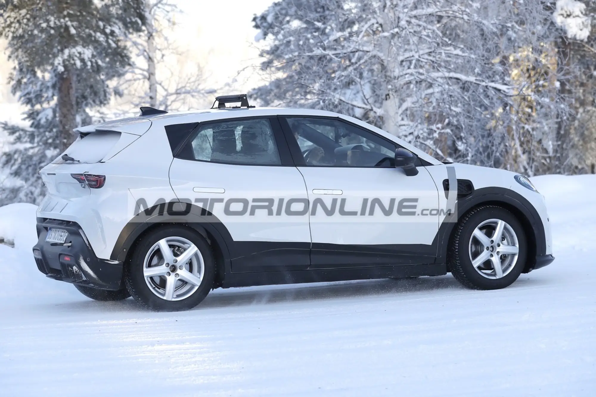 Cupra Raval - Foto spia 3-2-2025 - 7
