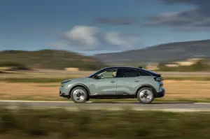 Citroen C4 e C4 X 2025 - Prova Sitges
