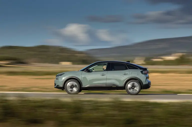 Citroen C4 e C4 X 2025 - Prova Sitges - 1