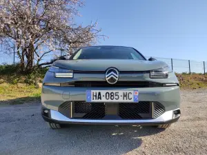 Citroen C4 e C4 X 2025 - Prova Sitges