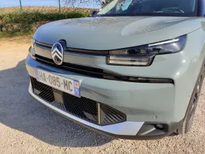 Citroen C4 e C4 X 2025 - Prova Sitges