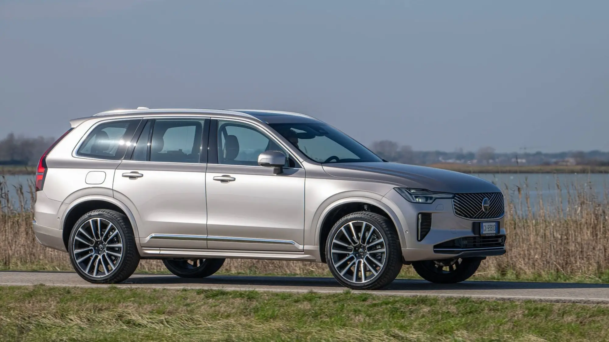 Volco XC90 e EX90 2025 - 5