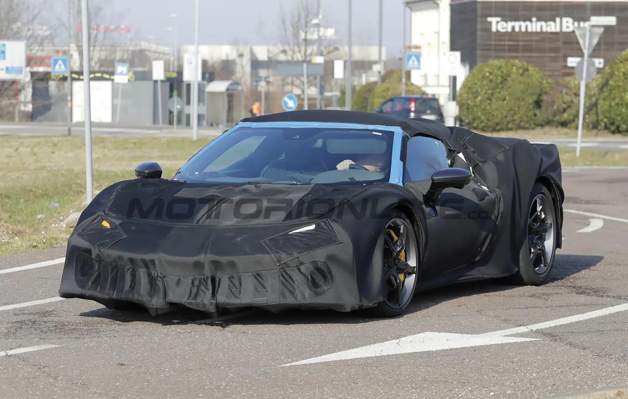 Ferrari 296 VS - Foto spia 06-02-2025 - 7