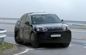 Porsche Cayenne EV - Foto spia 06-02-2025 - 2