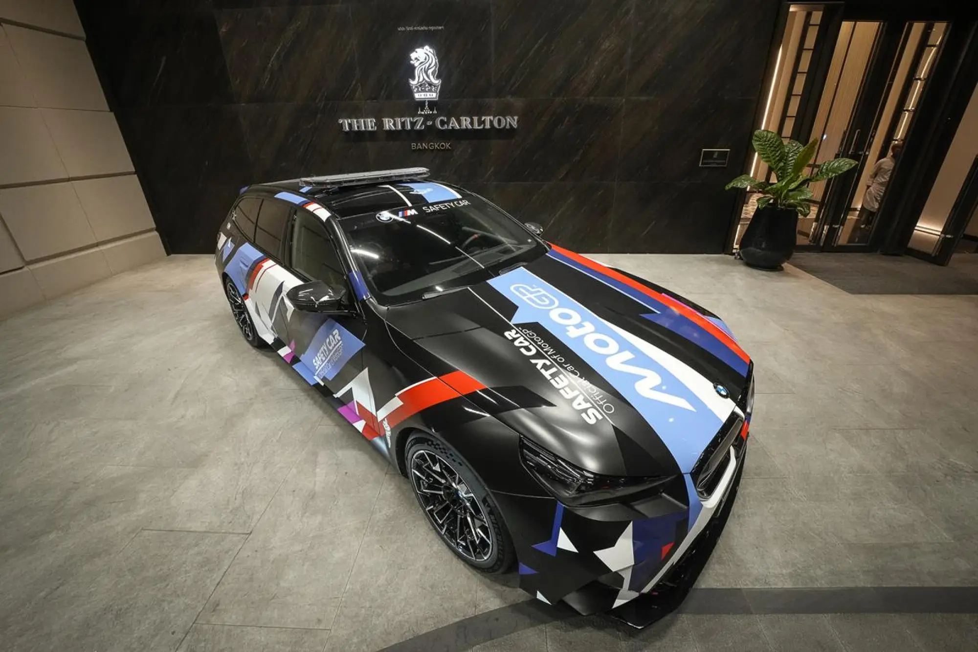 BMW M5 Touring - Safety Car MotoGP 2025 - 8