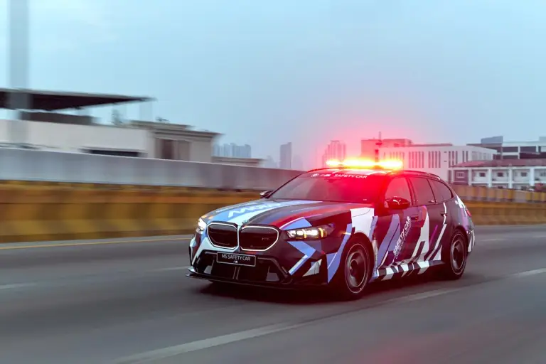 BMW M5 Touring - Safety Car MotoGP 2025 - 14