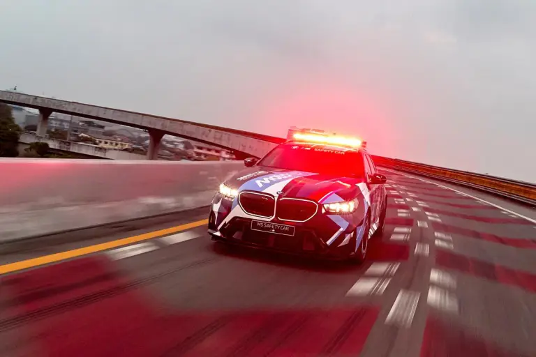 BMW M5 Touring - Safety Car MotoGP 2025 - 15