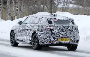 Range Rover Velar 2026 - Foto spia 11-02-2025 - 12