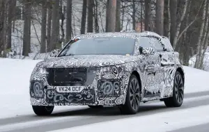 Range Rover Velar 2026 - Foto spia 11-02-2025 - 3