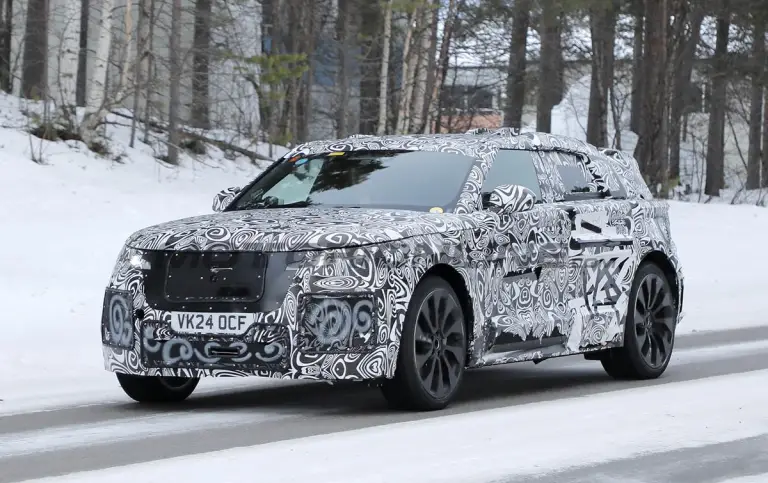 Range Rover Velar 2026 - Foto spia 11-02-2025 - 4