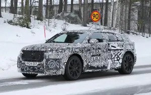 Range Rover Velar 2026 - Foto spia 11-02-2025 - 5