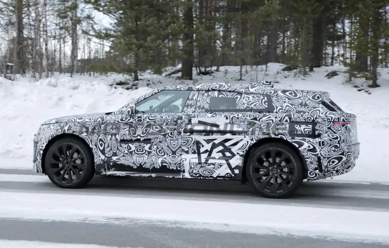 Range Rover Velar 2026 - Foto spia 11-02-2025 - 6