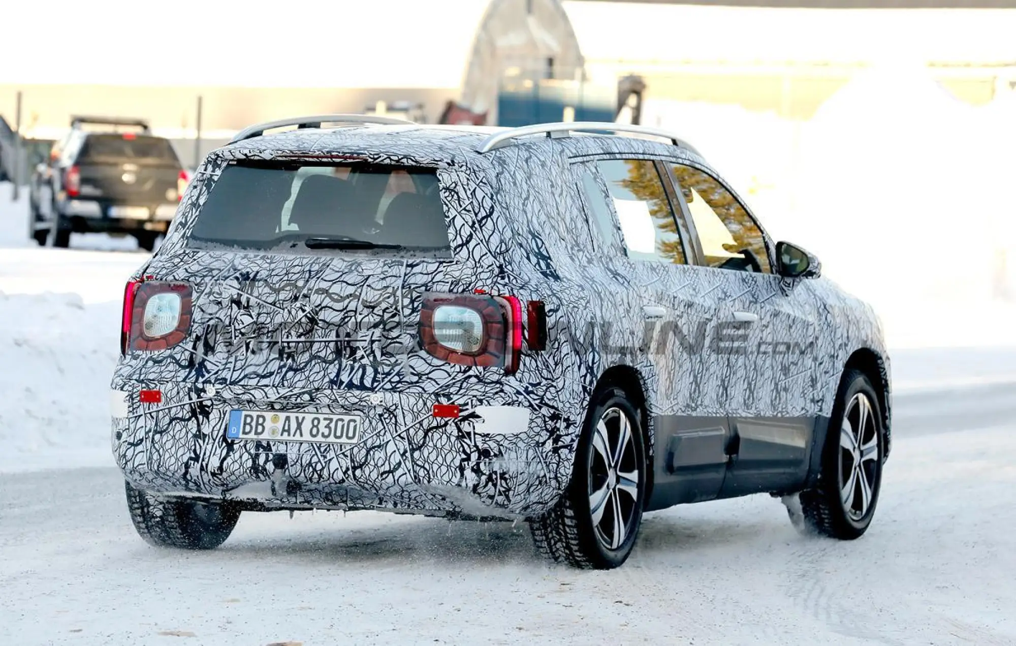Mercedes GLB 2026 - Foto spia 13-02-2025 - 24
