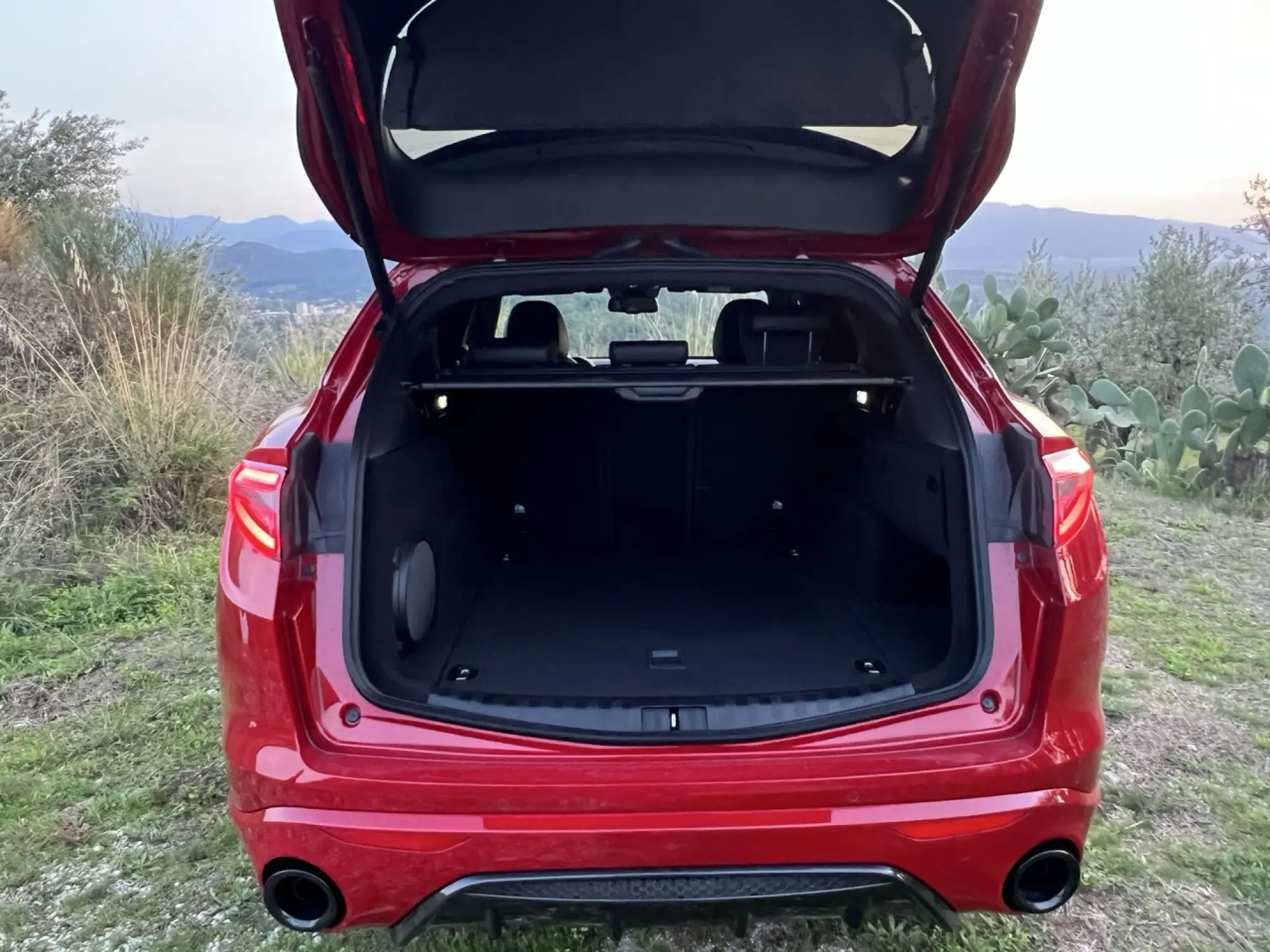 Alfa Romeo Stelvio Tributo Italiano prova su strada - 10