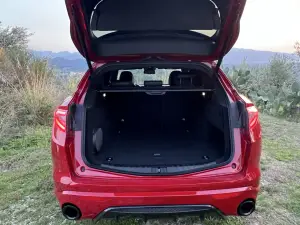Alfa Romeo Stelvio Tributo Italiano prova su strada - 10