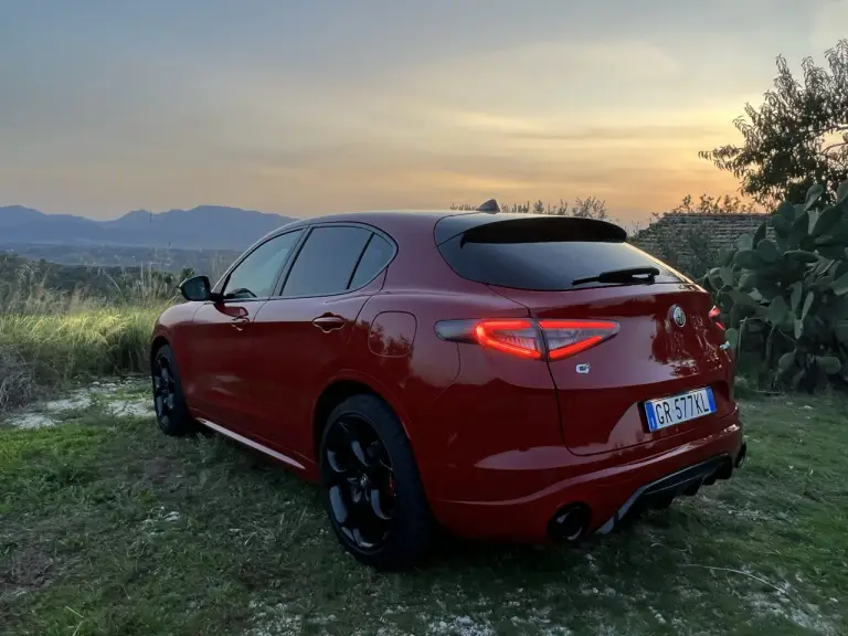 Alfa Romeo Stelvio Tributo Italiano prova su strada - 11