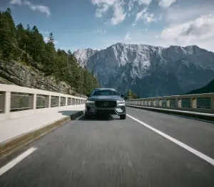 Volvo XC60 2025 - Foto ufficiali - 6