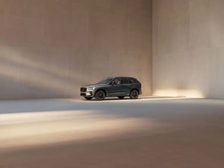 Volvo XC60 2025 - Foto ufficiali - 1