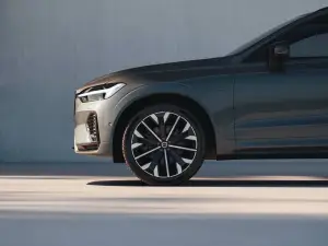 Volvo XC60 2025 - Foto ufficiali - 9