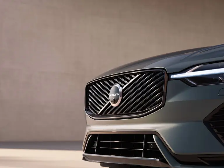 Volvo XC60 2025 - Foto ufficiali - 10