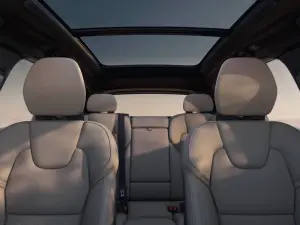 Volvo XC60 2025 - Foto ufficiali - 23
