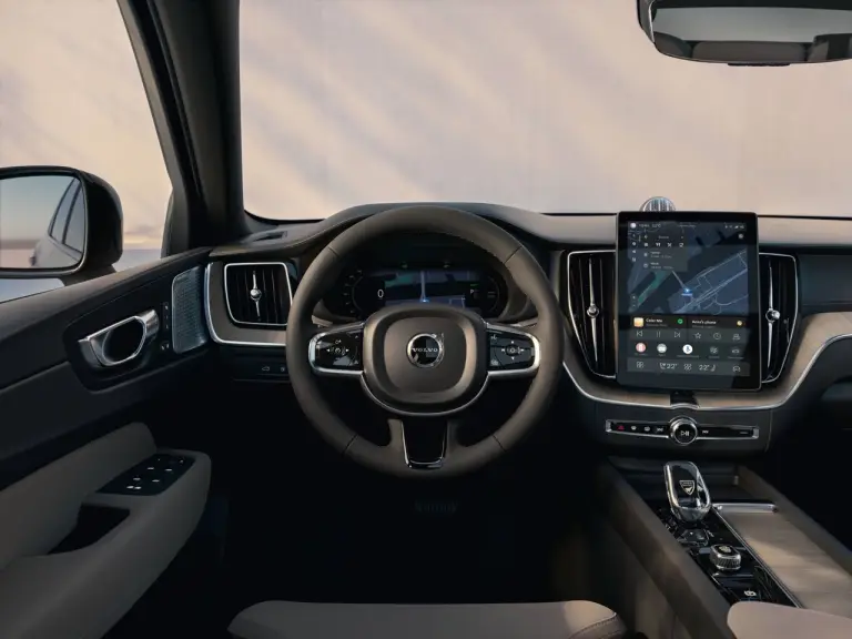 Volvo XC60 2025 - Foto ufficiali - 21