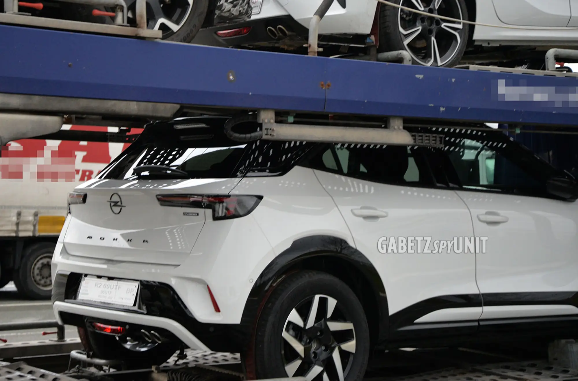 Opel Mokka 2025 - Foto spia 18-02-2025 - 3