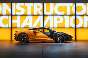 McLaren MCL38 Celebration Edition - 4