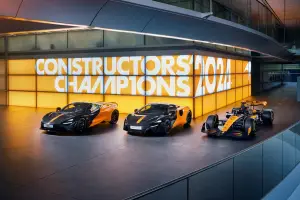 McLaren MCL38 Celebration Edition - 3