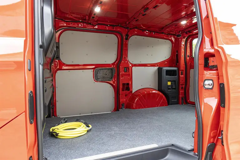 Volkswagen Transporter e Caravelle 2025 - Foto ufficiali - 10