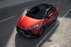 Toyota C-HR Lounge Hero - 6