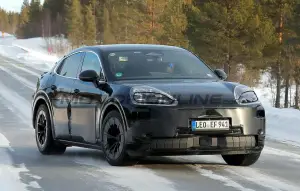 Porsche Cayenne Coupe EV - Foto spia 19-02-2025 - 4