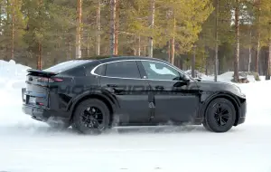Porsche Cayenne Coupe EV - Foto spia 19-02-2025 - 8