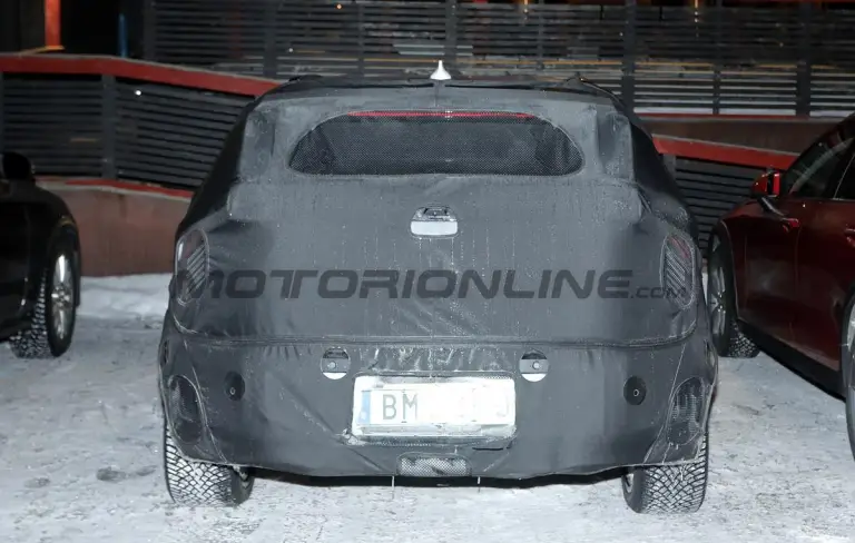 Kia EV3 GT - Foto spia 21-02-2025 - 3