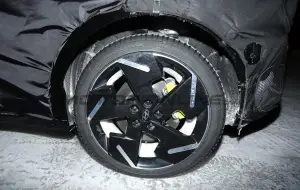 Kia EV3 GT - Foto spia 21-02-2025 - 9