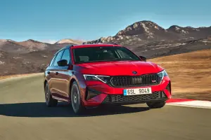 Skoda Octavia RS 2025 - 8
