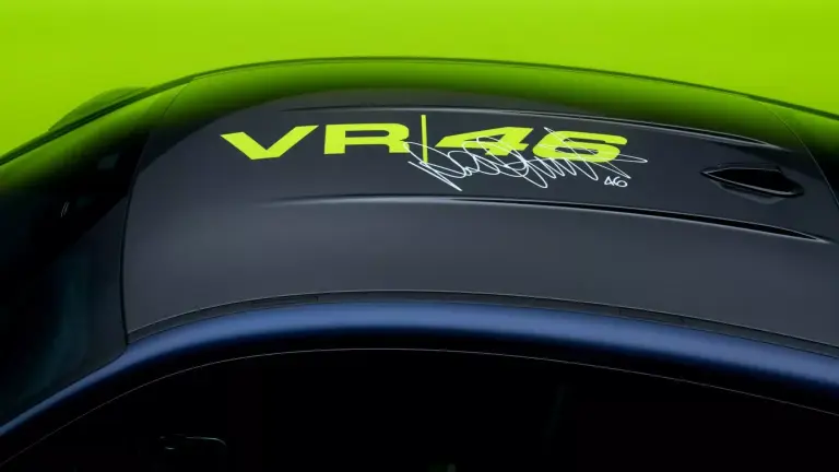 BMW M4 CS VR46 - 11