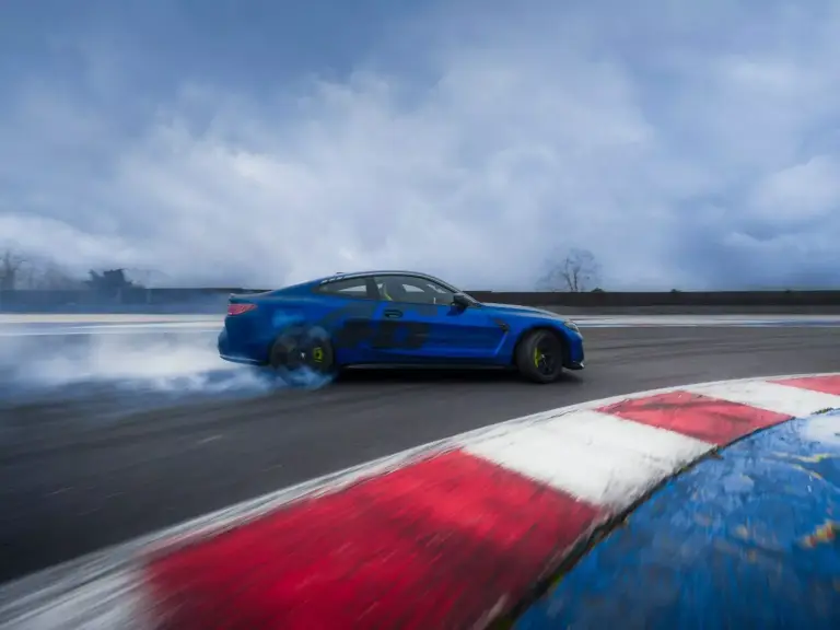 BMW M4 CS VR46 - 16