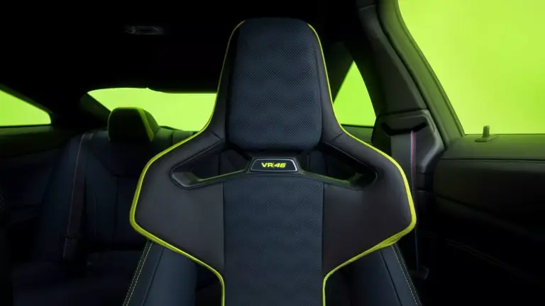 BMW M4 CS VR46 - 28