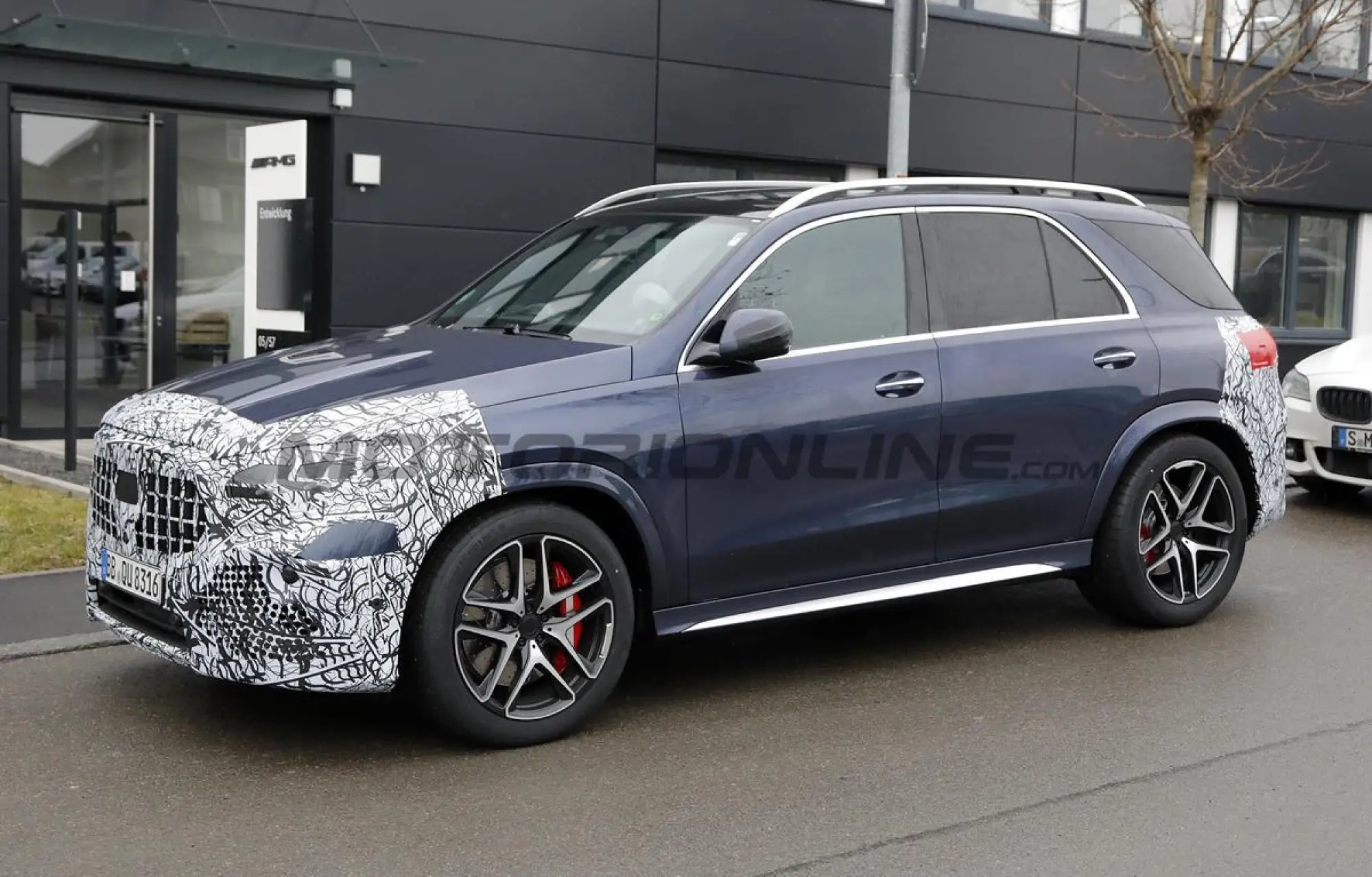 Mercedes-AMG GLE e GLS 2026 - Foto spia 25-02-2025 - 3