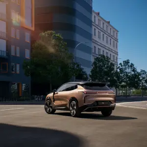 Lynk e Co 08 - 4