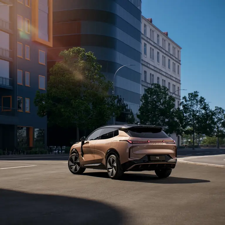 Lynk e Co 08 - 4