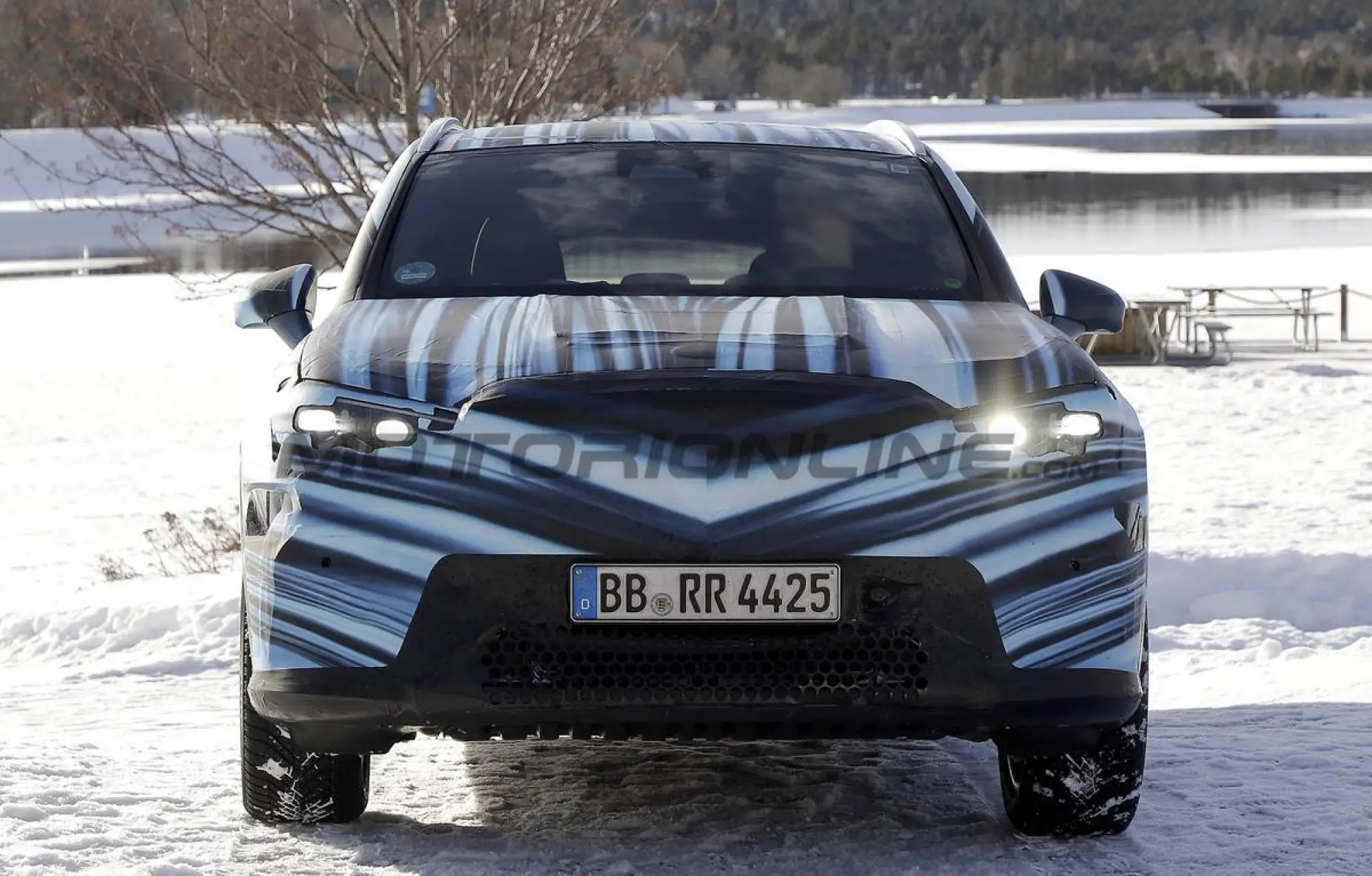 Mercedes GLC 2026 - Foto spia 28-02-2025 - 1