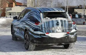 Mercedes GLC 2026 - Foto spia 28-02-2025 - 10