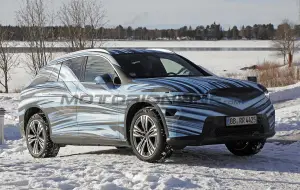 Mercedes GLC 2026 - Foto spia 28-02-2025 - 19